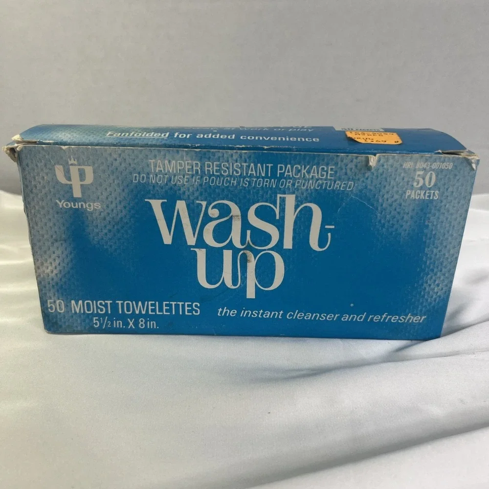 Vinatge 1965‎ Young's Wash Up Moist Toweletts Movie Prop Nostalgic Original Box